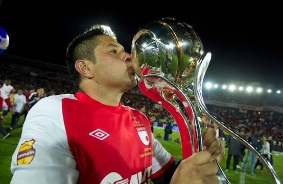Feliz cumpleaños al profe Wilson y al gran Germán Centurión. 

Importantes en el inicio de la era más importante del club, siempre recordados con mucho cariño y con su nombre grabado en la historia grande de Independiente Santa Fe.