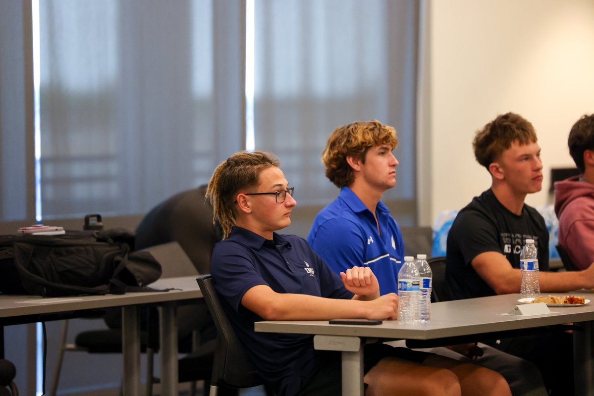 IMG Academy tweet media