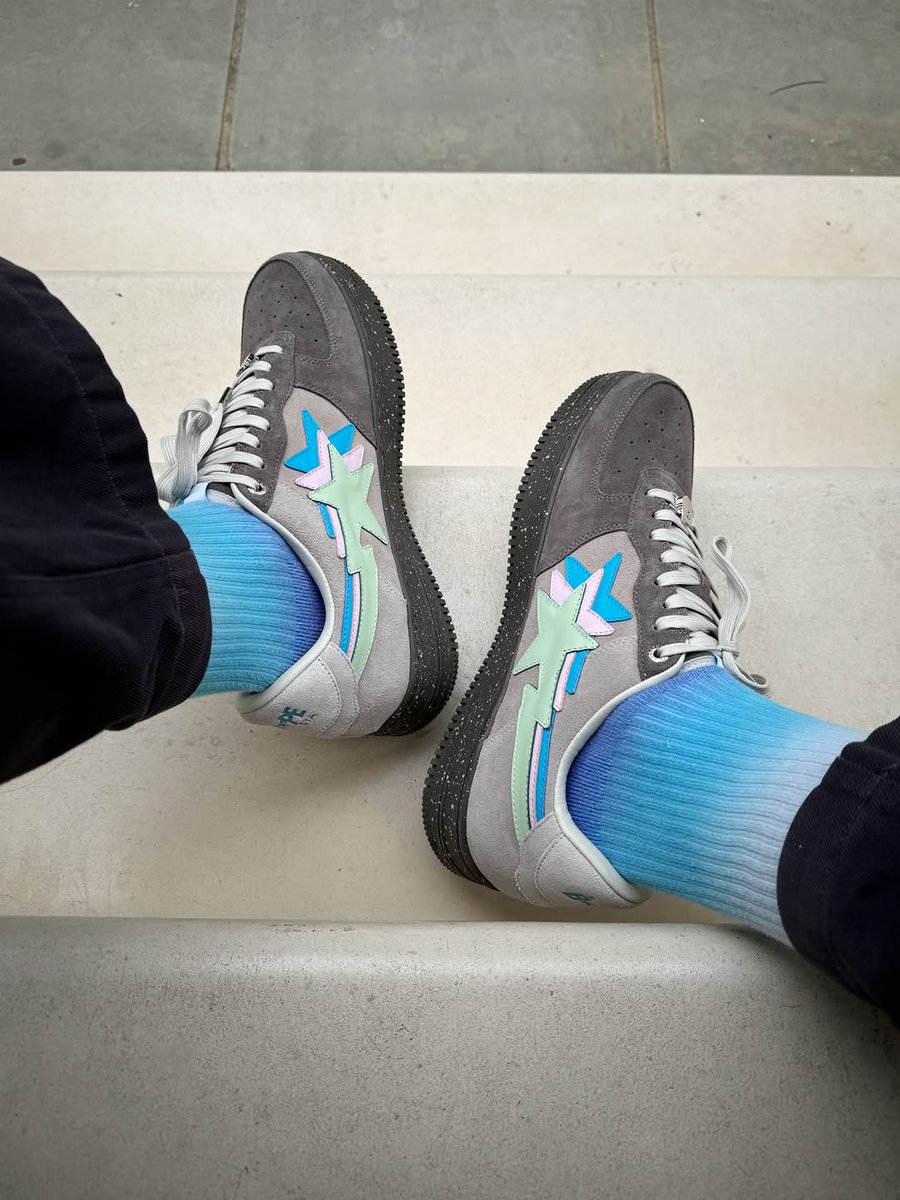 JustFreshKicks tweet media