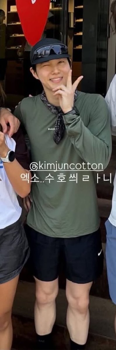 워터 tweet media