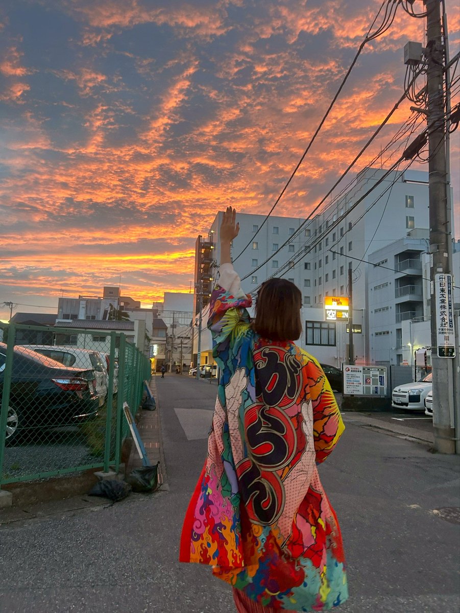 GARAN4335's tweet photo. 【第24回かずさ木更津よさこいまつり】
今年も参加させていただきました！
強風の中、足を運んでくださった皆様、運営の方々、そして多大なご協力をいただいたぴぃ〜すの皆様、本当にありがとうございます🥹
ARAWAの演舞、大切に心を込めて踊ってまいります❤️
#木更津よさこい #GARAN4335 https://t.co/sGGpJJLnsP