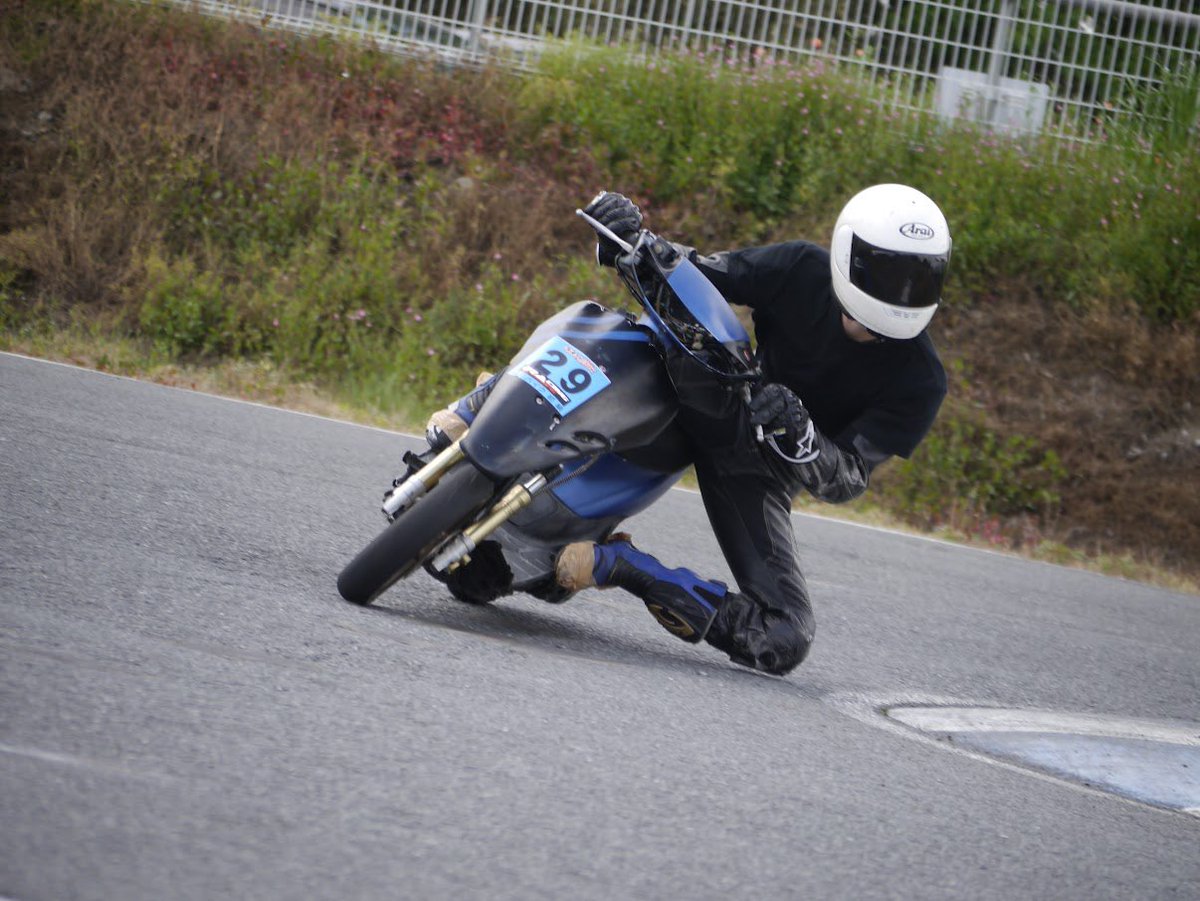Otimusha_AF35's tweet photo. @jetwav_ @racing_rave_ 写真ありがとうございます!!
暑い中ありがとうございました! https://t.co/SDjIEFnTMx