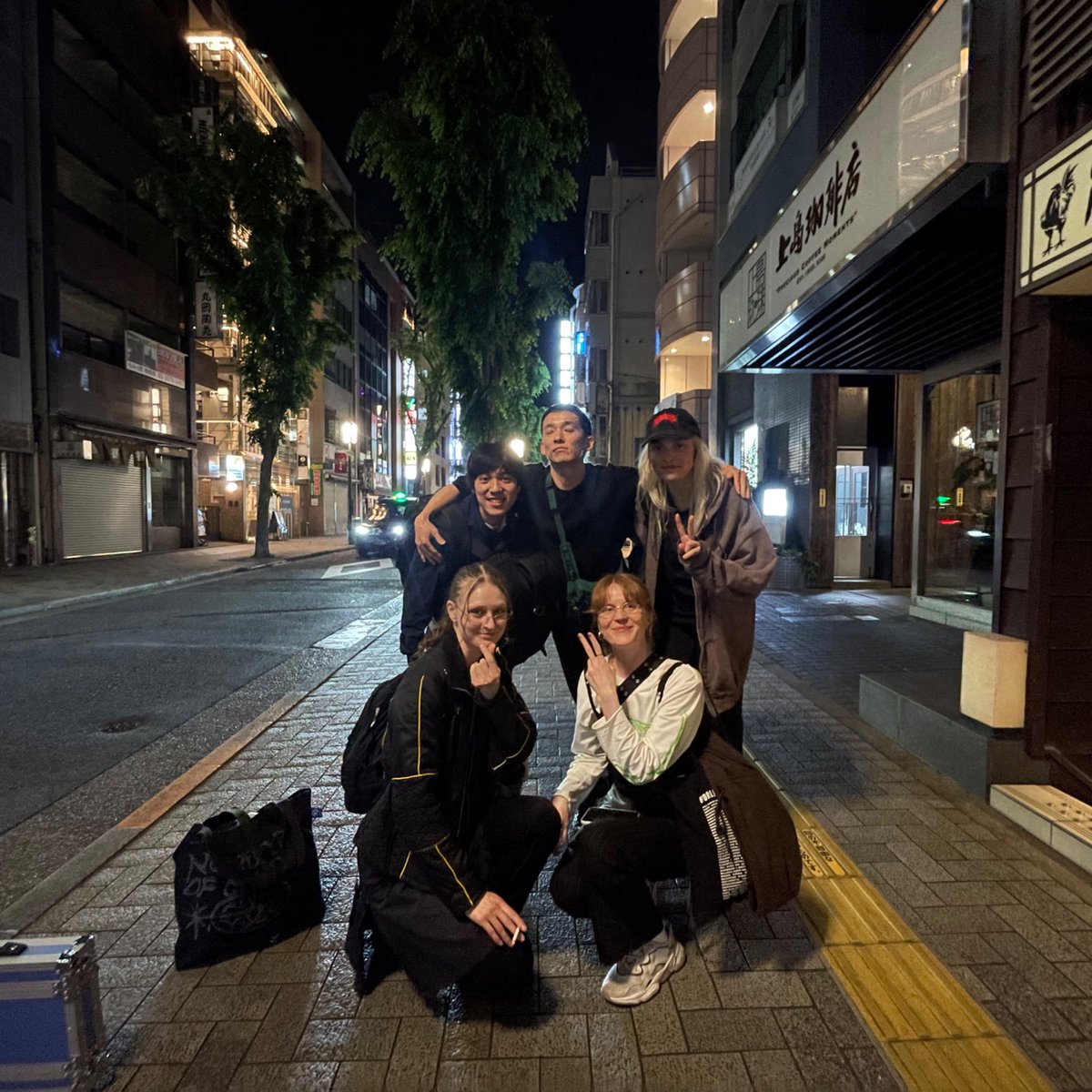 Knackeredと愉快な仲間たちとのツアー、Seoul・松山・高松・大阪・京都・東京、各地でお世話になった皆様のお陰で、超絶大団円にて終了しました。
関わって頂いた皆様、本当にありがとうございました◎