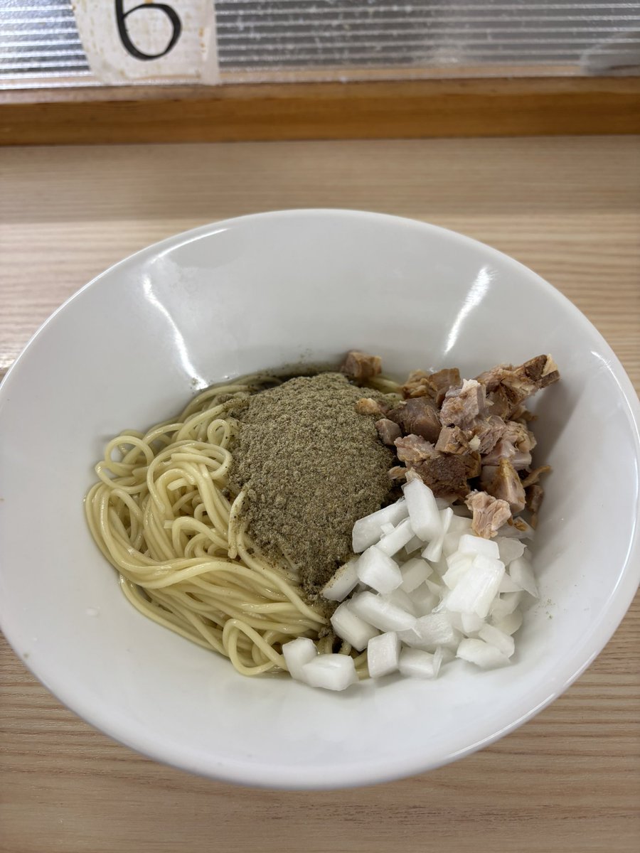 ブラン🍜 tweet media
