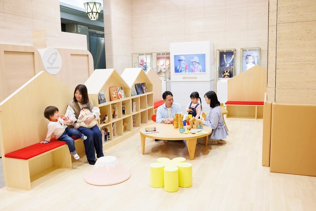 東京国立博物館、子育て世代に向けた「ファミリースペース」をオープン。そのねらいとは？ 
tokyoartbeat.com/articles/-/toh… 

授乳やおむつ替えが可能なベビーケアルーム、約200冊の絵本、乳幼児向けのおもちゃなどを備えた常設スペースが誕生しました
