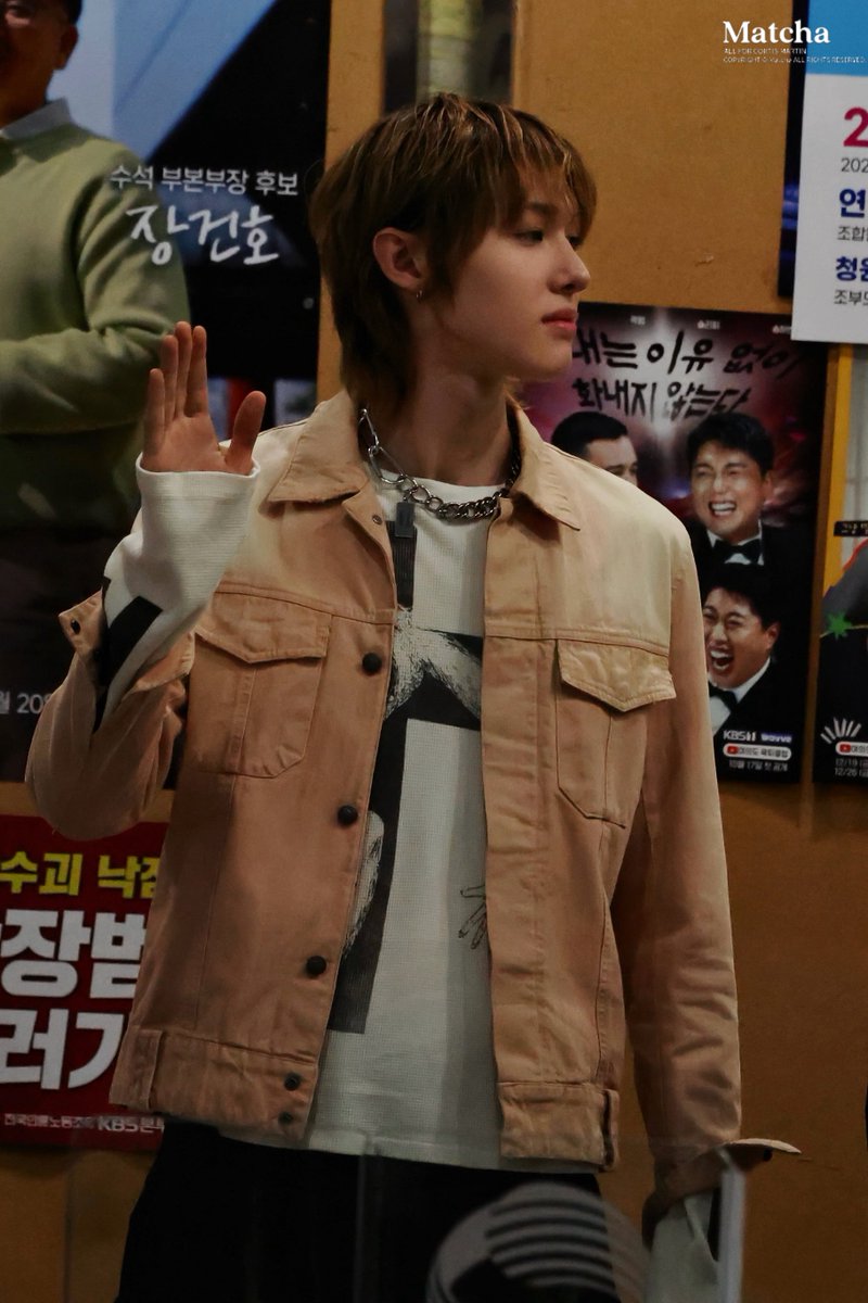 Matcha_080320's tweet photo. 260506 출근
#마틴 #MARTIN 
#코르티스 #CORTIS https://t.co/aqbx3yB5Gk