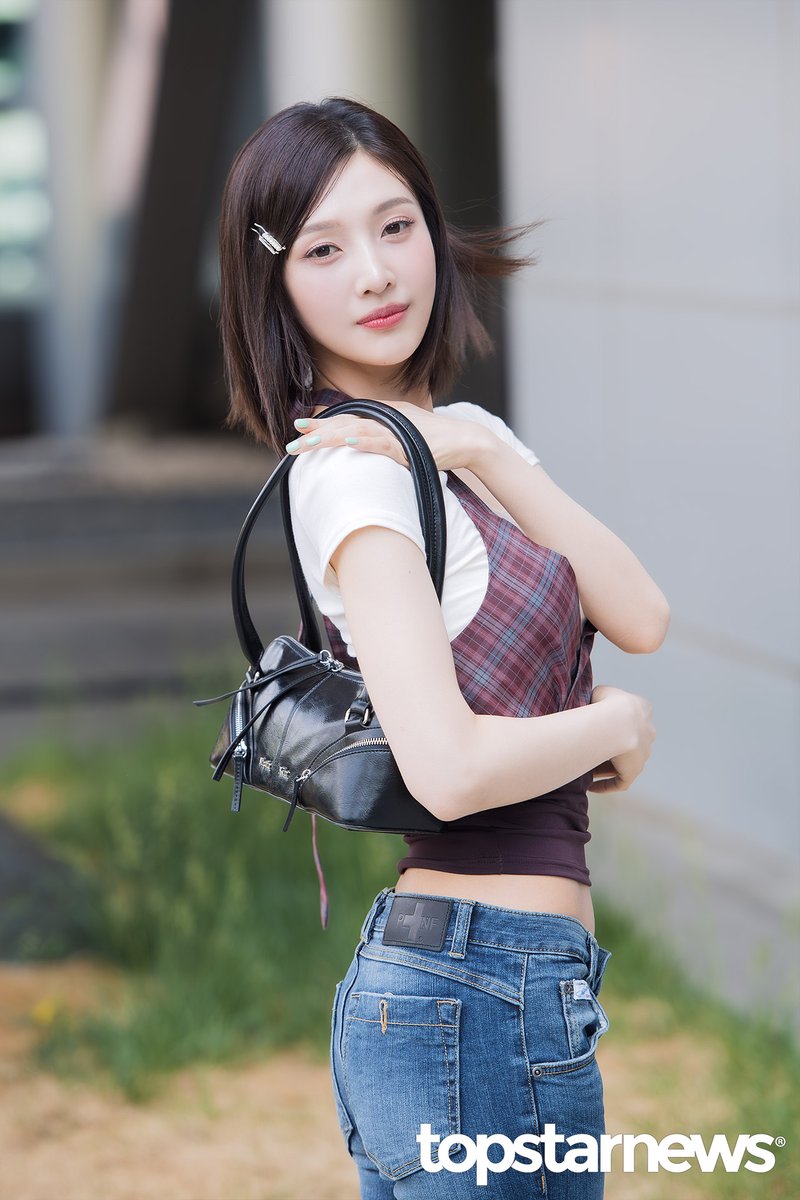 [HD포토] 레드벨벳 조이, ‘러비 설레게 만드는 초미녀 비주얼’ (동물농장 출근길) #조이 #JOY #레드벨벳 #RedVelvet #동물농장 #출근 #퇴근 #프리뷰 topstarnews.net/news/articleVi… <- Original Photo