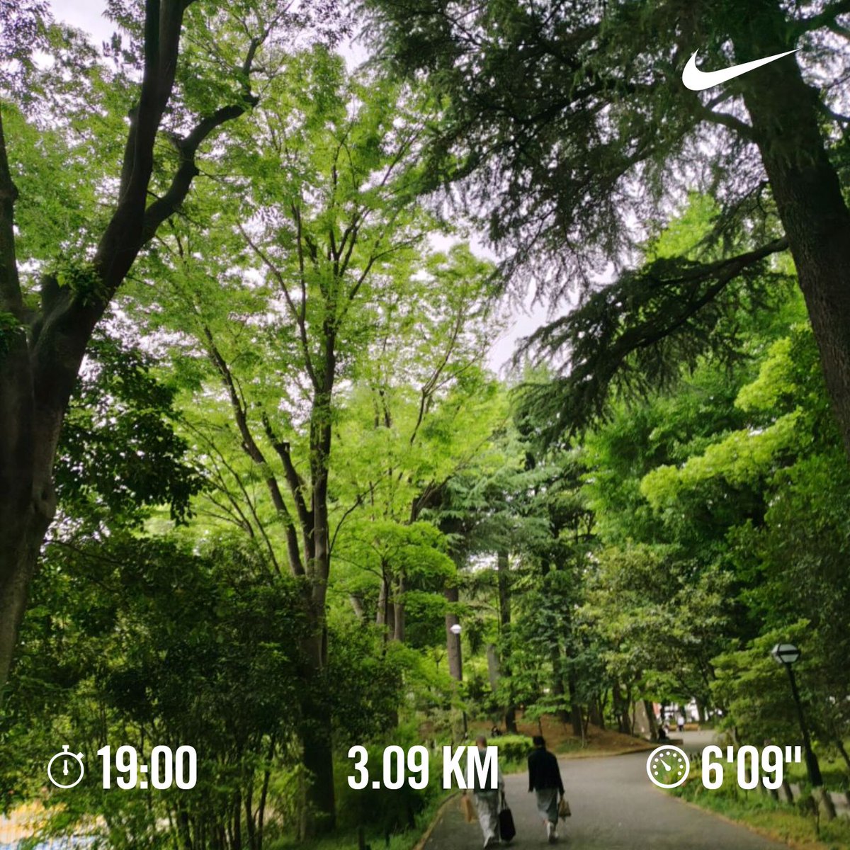 hide50993679269's tweet photo. 連休最終日の朝ランは、蚕糸の森公園周回折り返しのショートラン🏃涼しい気候で最終日ということもあり公園は大勢の家族連れが連休を楽しんでいました✨　
#朝ラン　#週末ランナー　#週末ランニング　#ゴールデンウィークラン　#ランニング　#蚕糸の森公園　#ゴールデンウィーク https://t.co/vqm9I5orrn