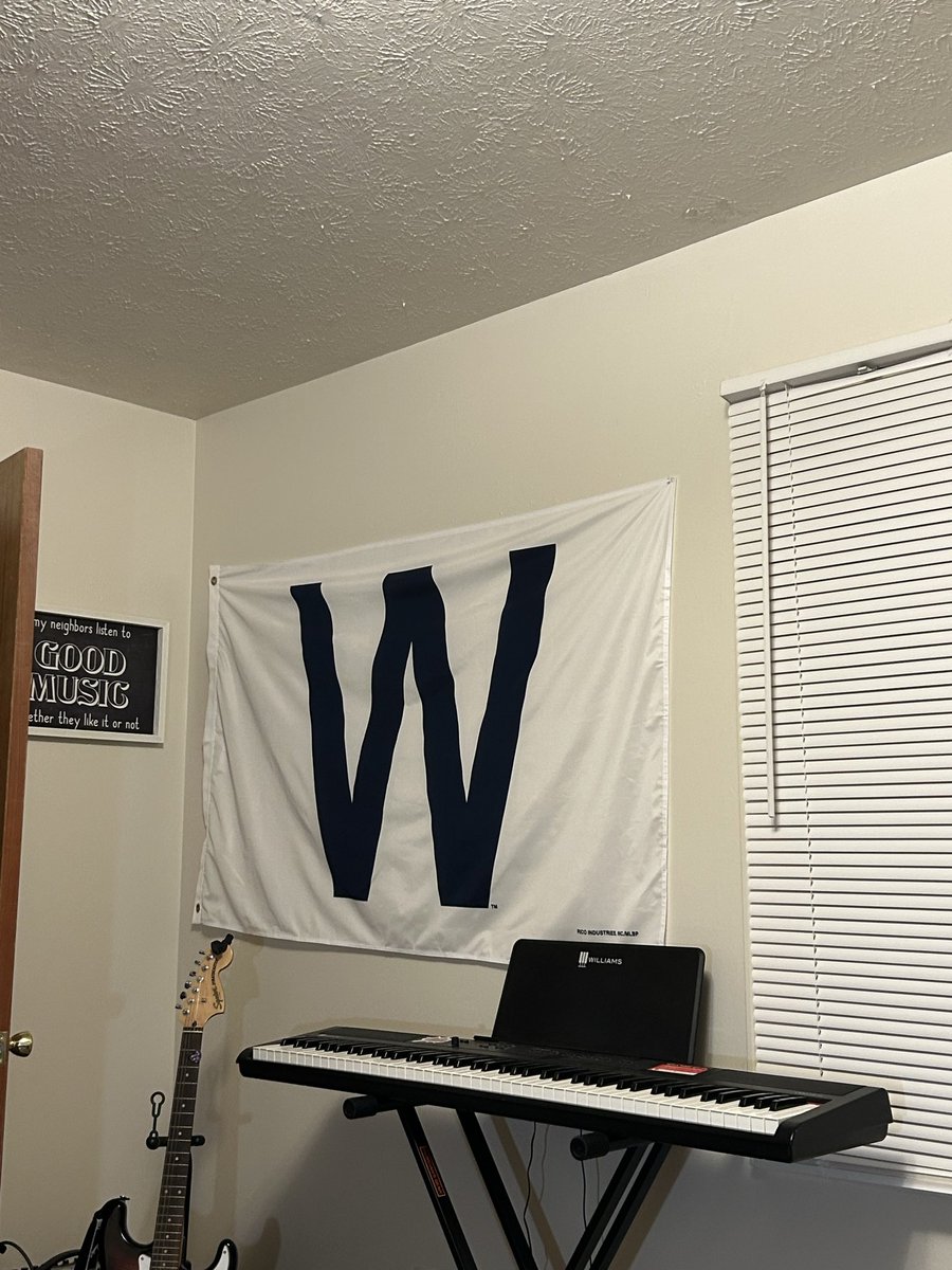 Jommy_Tohn's tweet photo. @CreansCoke #FlyTheW https://t.co/4ftxgZ6HTY