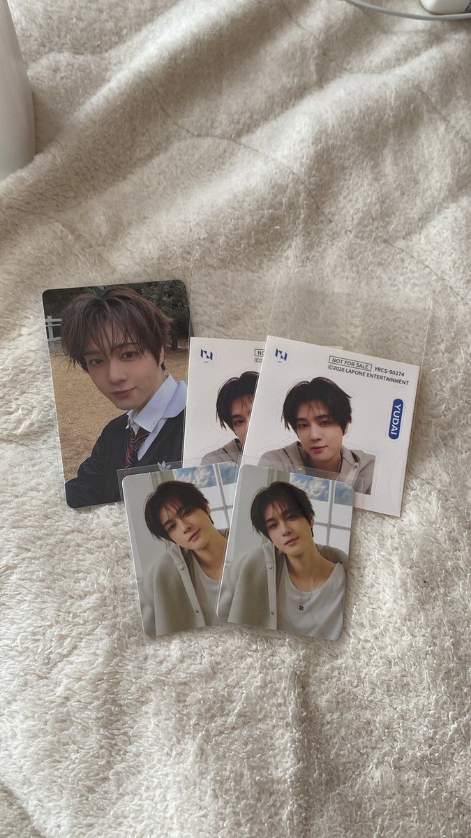 _____jyujun's tweet photo. @toritorihiki15 検索よりリプライ失礼いたします🙇🏻‍♀️
当方画像の佐野を所持しております。
選出店舗の藤牧 or HMV店舗藤牧と交換可能でしょうか....？ご検討お願いいたします。 https://t.co/Y32A9QqD36