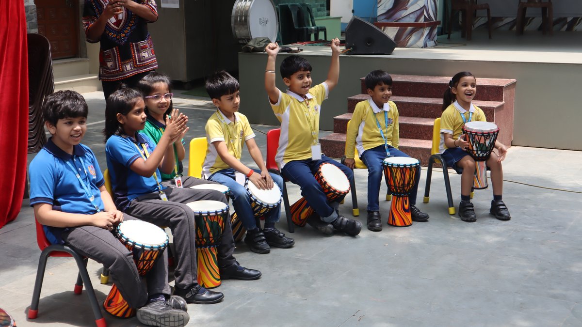 IngSunbeam's tweet photo. 🥁 A Rhythm to Remember! 🥁 Students from KGs to Class 8 joined an African Drumming Session with Drum Circle India, With teachers drumming along, it became a celebration of music!
#SunbeamExcellence #SunbeamSchoolIndiranagar #SunbeamGroupOfEducationalInstitutions https://t.co/pJlY5UqULL