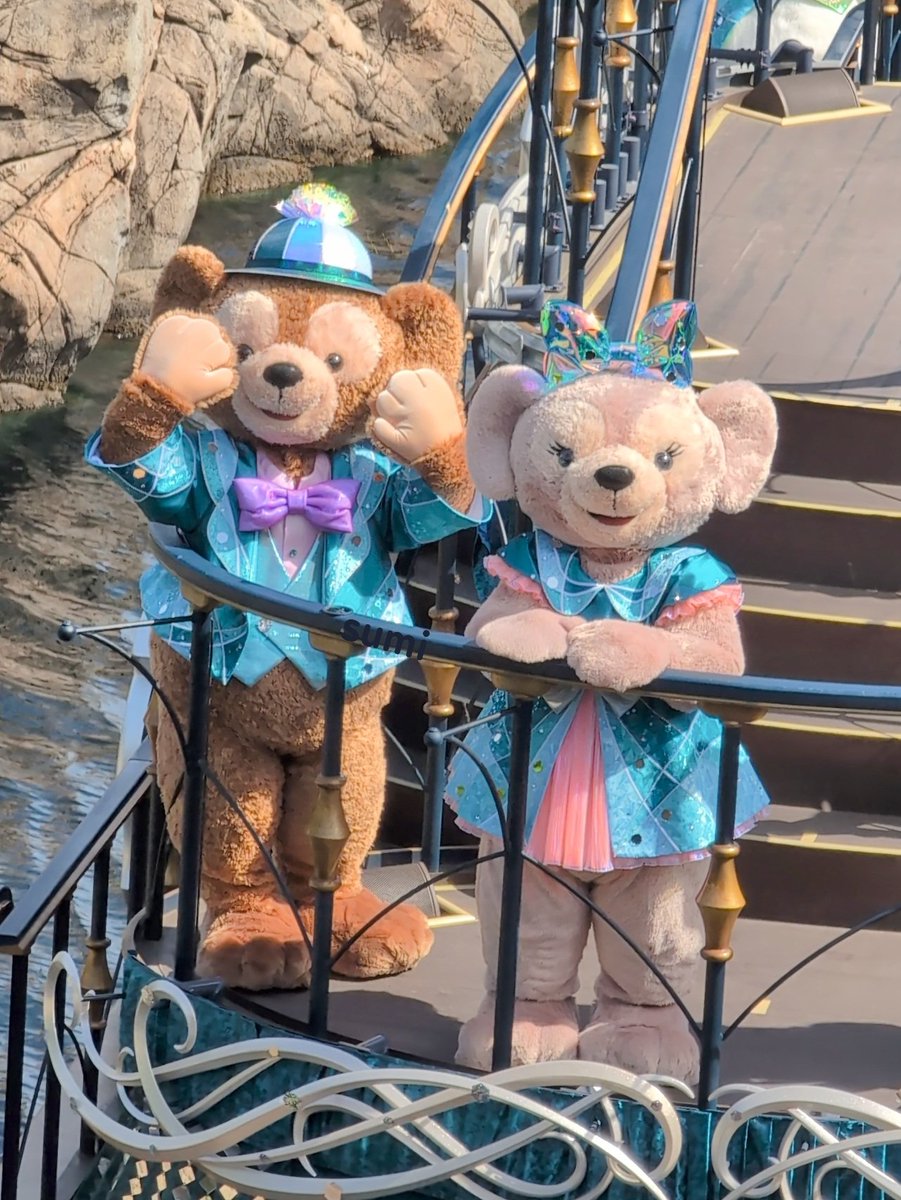 gela_chida_dona's tweet photo. ジュビリーなダフメイちゃん🐻🐻🎀✨ https://t.co/7iA6fxIlK3
