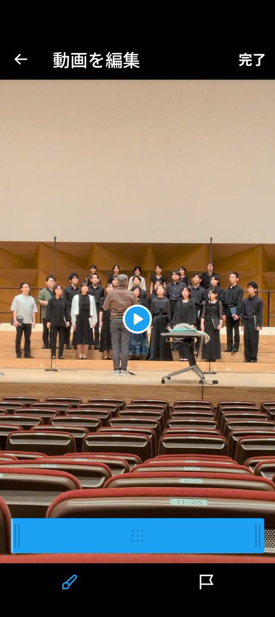 MasaoMukai's tweet photo. リハ。
クール・クラルテ。25人の室内合唱団。
ニコライ、ペンデレツキ、コルレニウスというプログラムですが、ペンデレツキの作品はバロックスタイルなので、通して聴くと、現代のパンデミックスに繋がる、人間の内面に示唆の時間になる演奏だなぁと思いました。ワグネルさんの指揮姿素晴らしい。 https://t.co/1QBt3ZlmNs