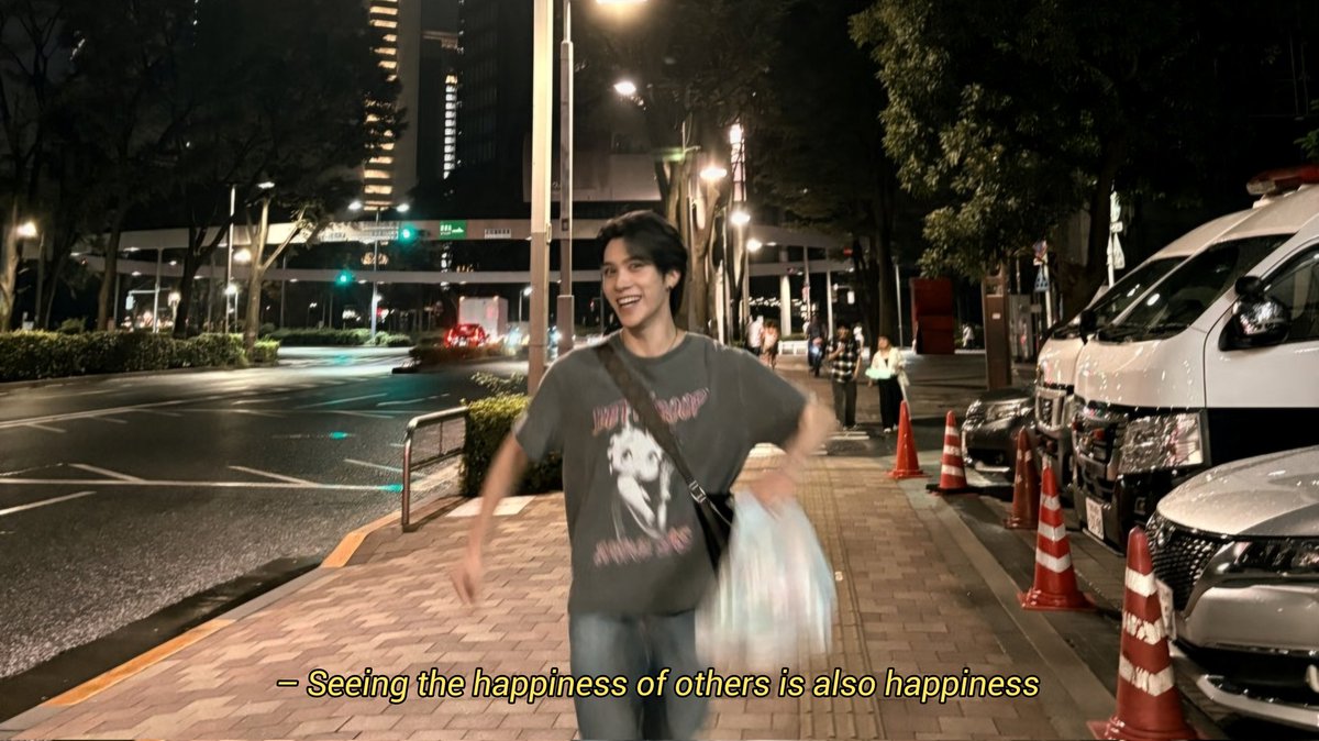 hendery 𝘧𝘪𝘭𝘮 tweet media