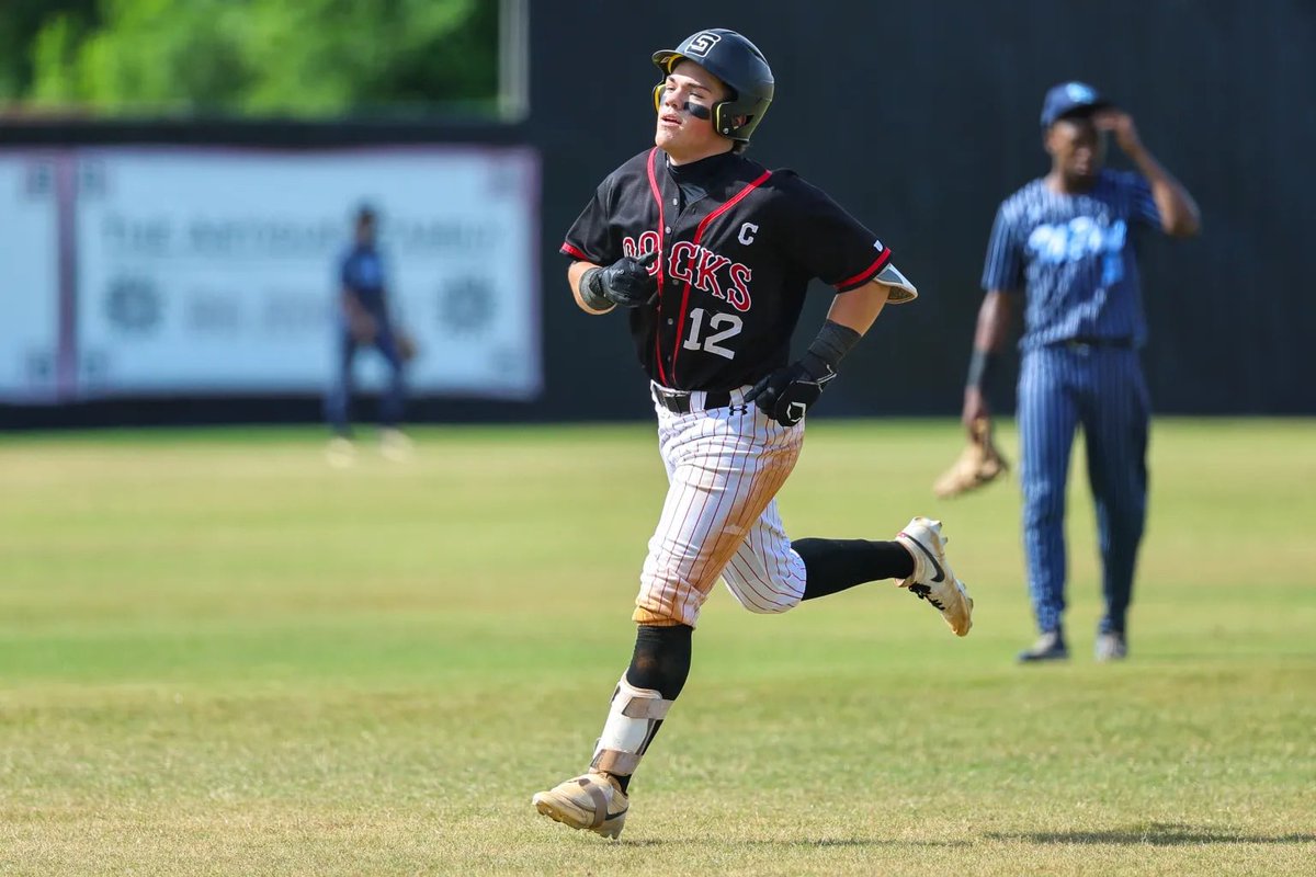tate_murphy12's tweet photo. End of season stats: @IrbsD9 @ChadCaillet2D @brooks_dubose @coachavie @StStanBaseball 

AB:89 
AVG: .528
Hits: 47
Runs: 43
RBI: 37
2B: 9
HR: 12
BB: 16
OBP: .625
SLG: 1.056
OPS: 1.681 
SB: 10 https://t.co/k1hTuf76ER