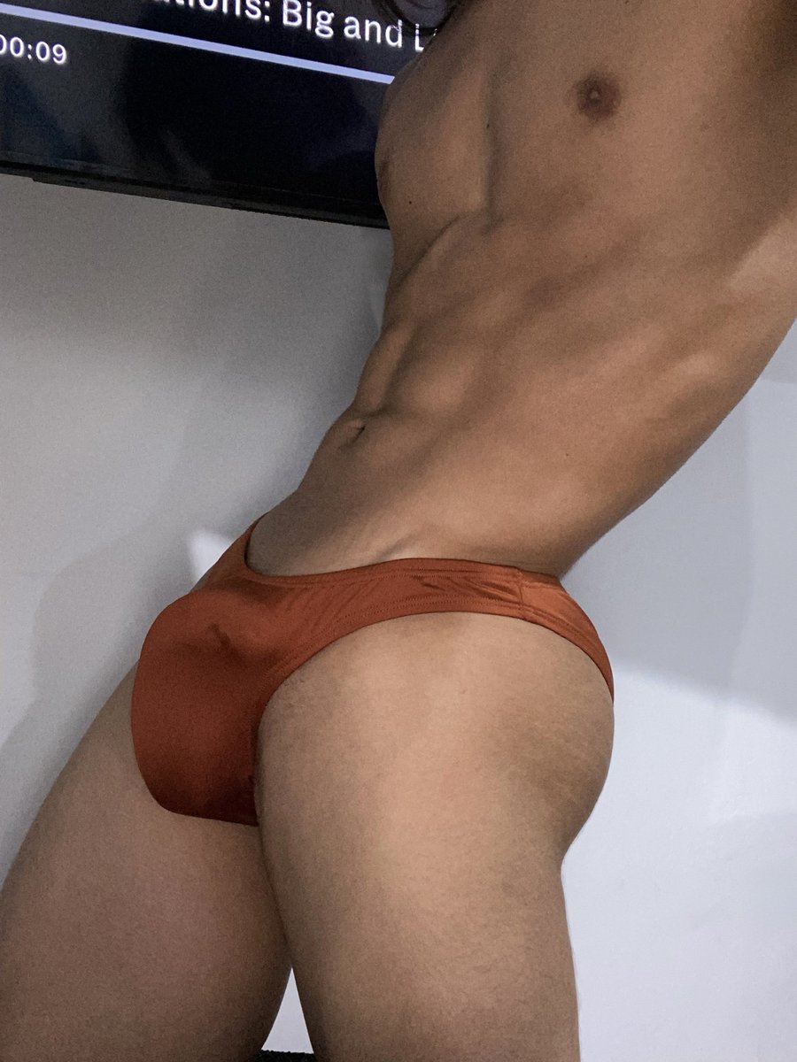 ronaldgon30's tweet photo. Do you like these briefs? https://t.co/G7Jh75Fq6L