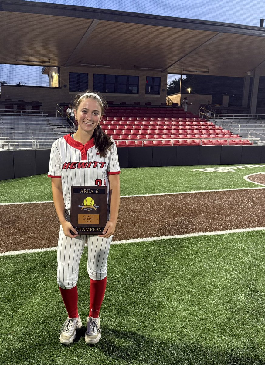 Presley Hull tweet media