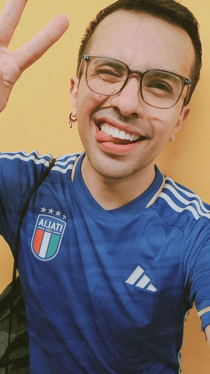 Alejandro AS tweet media