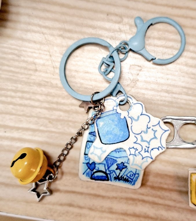 Tranmiuyaya19's tweet photo. Repost John Bomb keychain #JohnBomb #RBLXWARE #JohnBombRBLXWARE https://t.co/qAJpHTQDfF