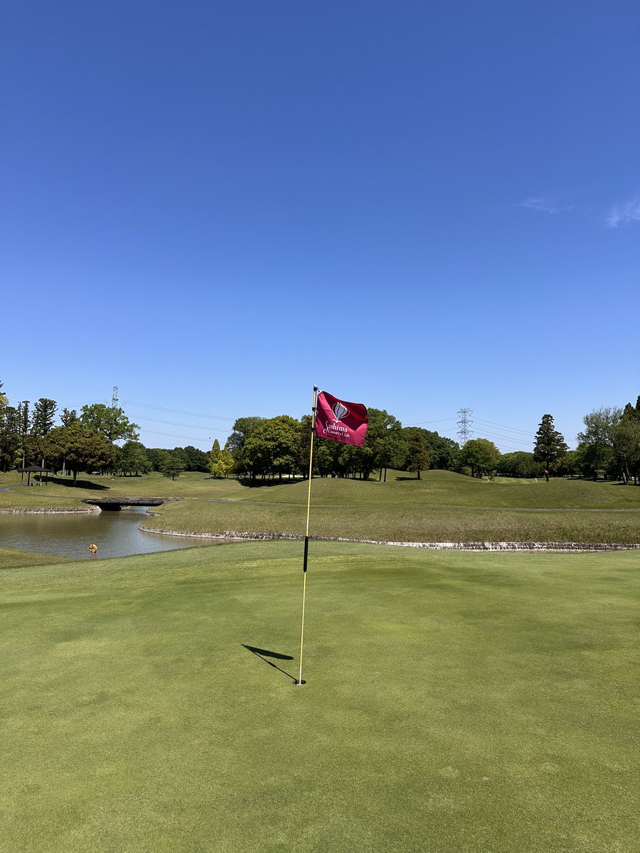 golfhiarmake's tweet photo. 乳首勃ってるの卑猥だから

捲りながらのラウンド

腹も酷い…

だからティ〜ショットだけでやめました…

#バカゴルフ
#松山英樹の首 https://t.co/WZN0x9L2qv