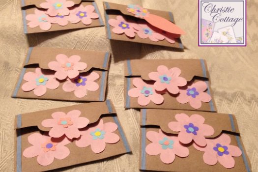 PamelaBaker67's tweet image. christiecottage.net/product/hand-p… @christiecottage #EJWTT #GiftCardHolders #ShopSmall
