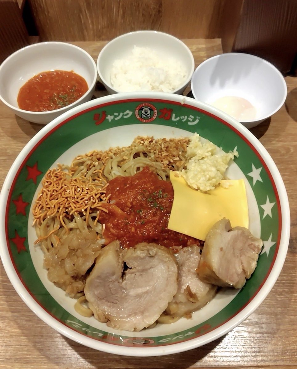 GW最終日。 しっかり食って、明日へ備えろ🍅🔥😎 うまトマ増しして