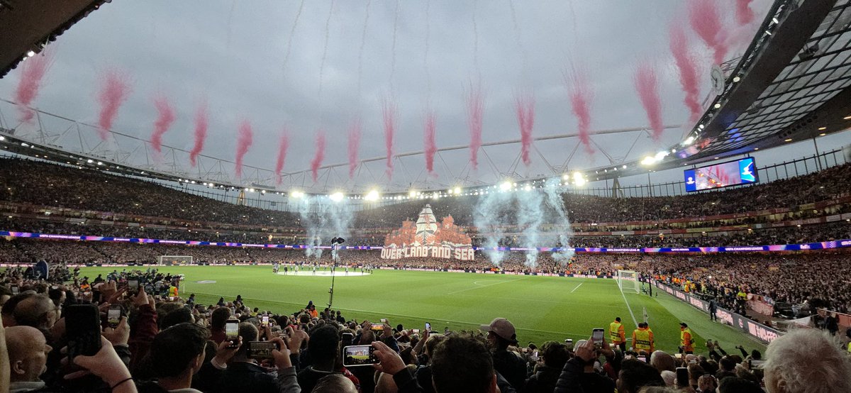 No1Gooner's tweet photo. What a game, we're going to Budapest!! https://t.co/JAx7grkoZH