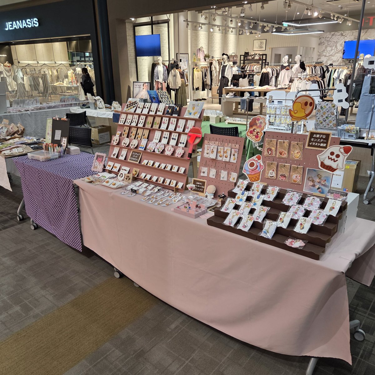 デビルズケーキ🍒5/23,24デザフェス【E-43】西館1F tweet media
