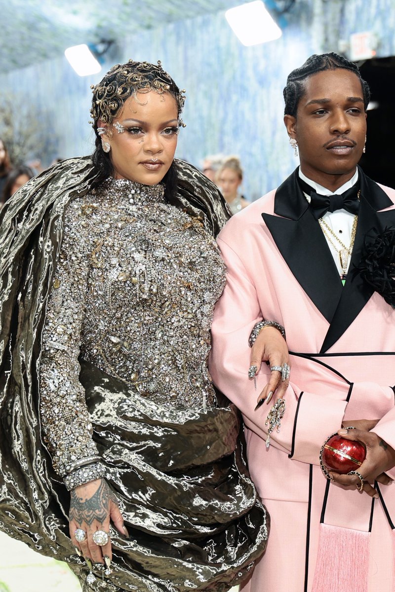 RihannaNavy_Queen tweet media