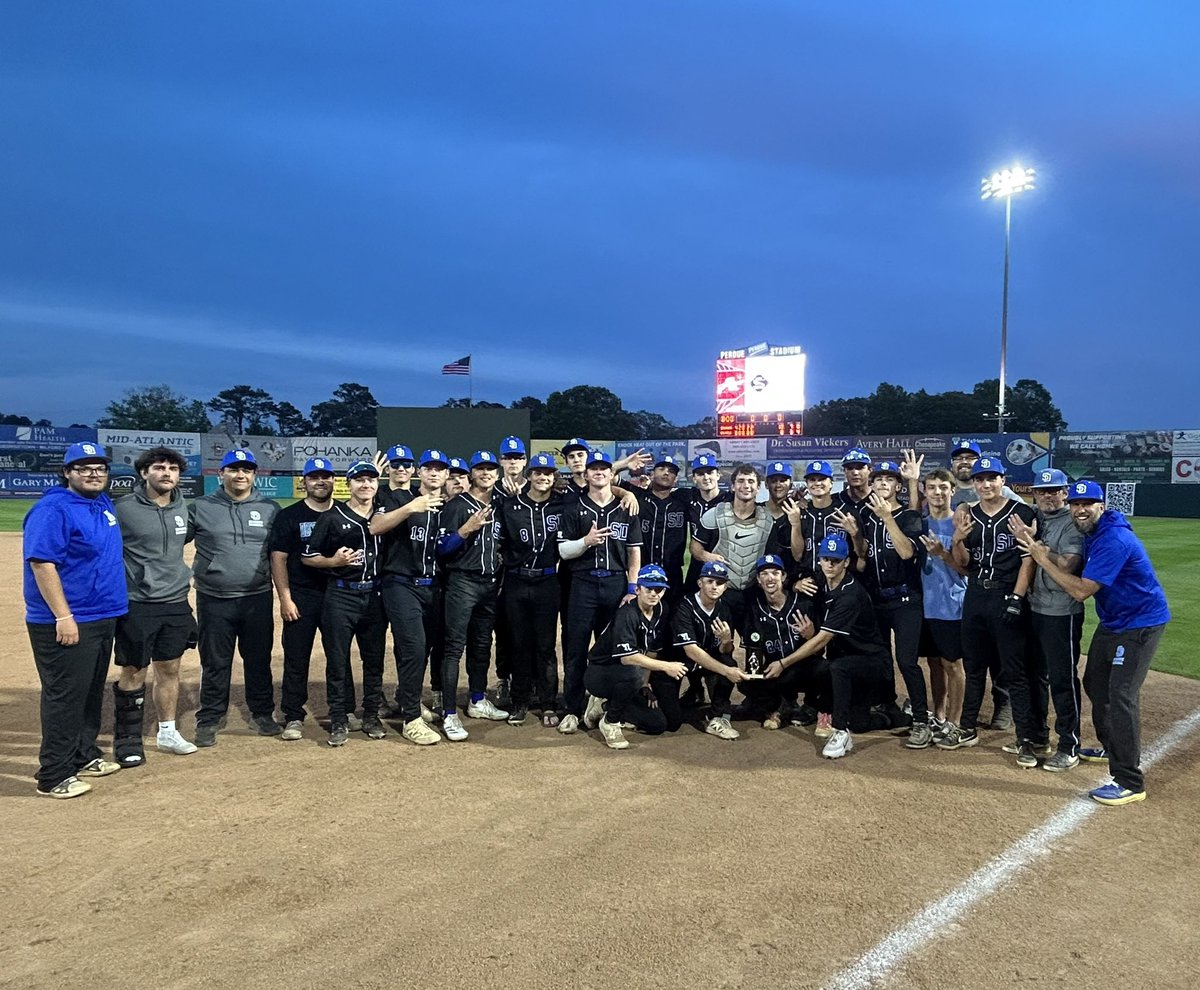 SDHSSeahawks's tweet photo. Perfection continues with a 10-0 Bayside Conference victory over Colonel Richardson! 🏆

Let’s go boys - keep it going! ⚾️🔥

#BeachBoys 
#SeahawksSoar #DoWhatDecaturDoes #DecaturNation #SeeUs #Seahawks #TheDecaturWay #WeAreDecatur #SeahawkPride  #SeahawkNation #GoHawks https://t.co/UzTkm4mAj4