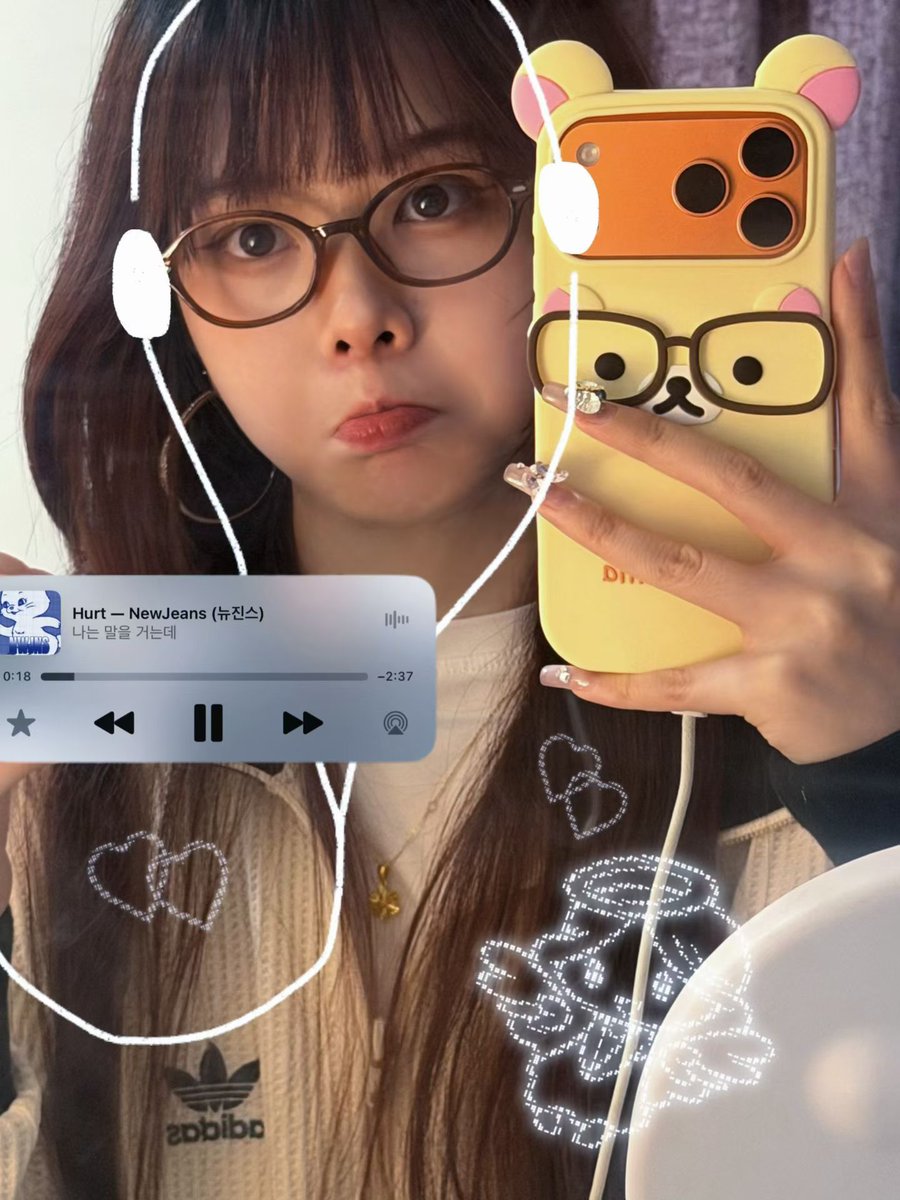 momo tweet media