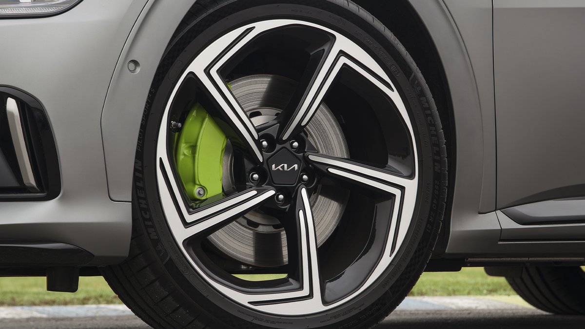 Kia México tweet media