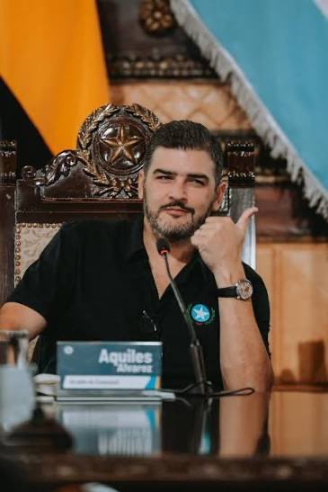 Liberan a Aquiles y se acaba cualquier discusión que si fulanito o sutanito

Es reelecto con el 80%,  no tengo pruebas pero tampoco dudas