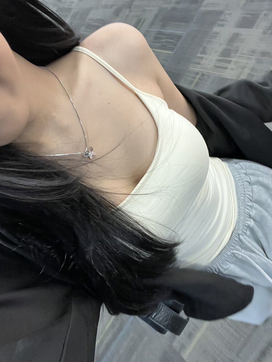 Juls tweet media