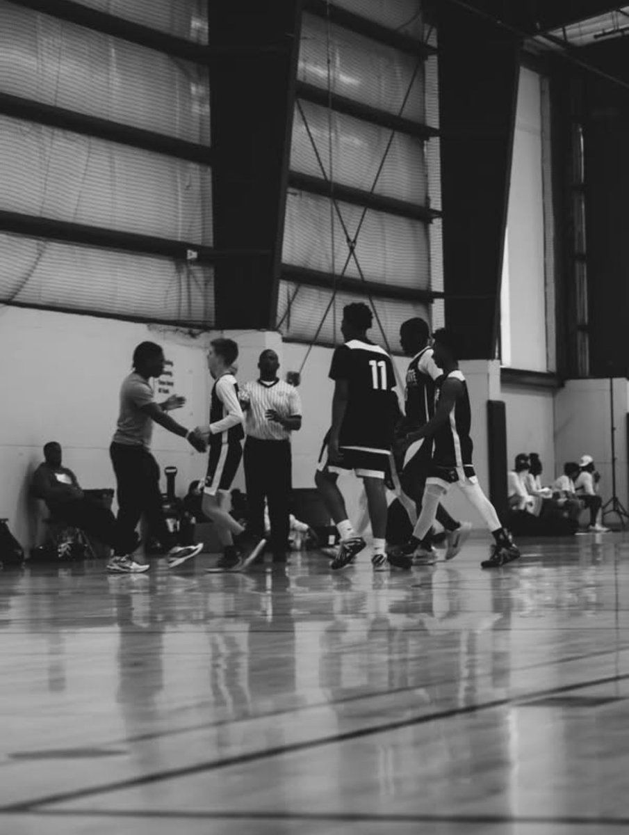 KhadenAnderson3's tweet image. Bluff City Blue tournament. Tuff pictures from the games🔥🔥2️⃣🙏🏽#thankyouGod #allglorybetogod
@p7sportsacademy