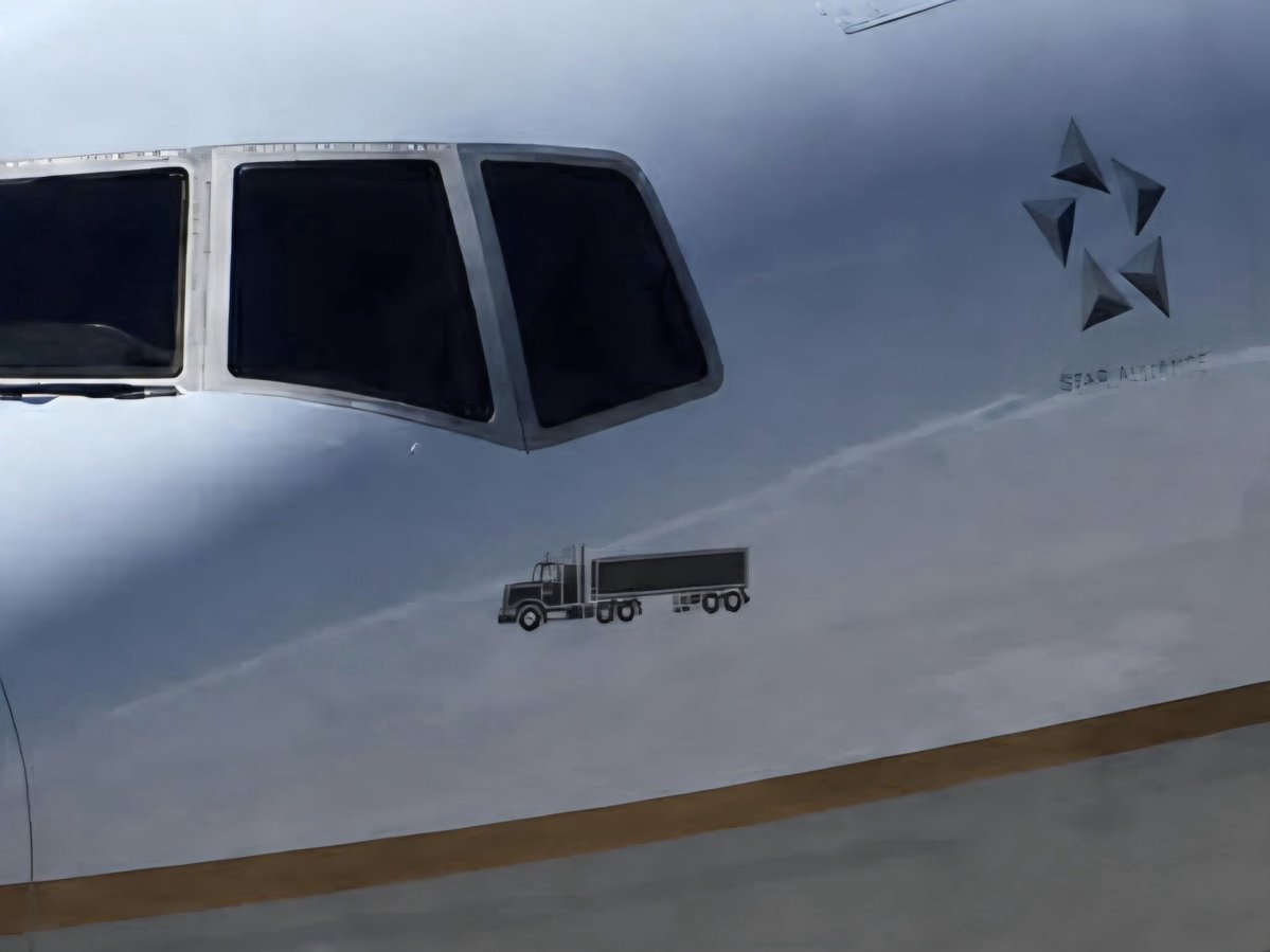 Combat Learjet tweet media