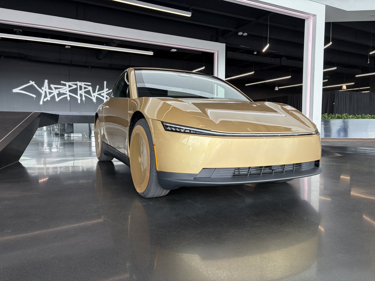 Lampi di Tesla tweet media
