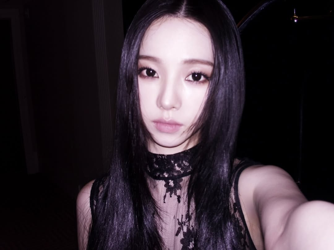 순간의 카리나 tweet media