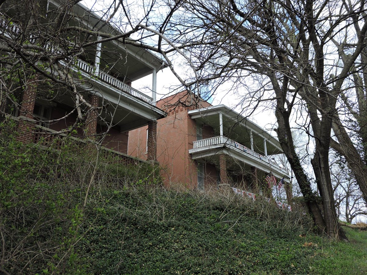 Sbeans_society's tweet image. It’s hard to believe it’s already been a whole month since we had the pleasure of investigating at Beattie Mansion. A gorgeous building with so many spirits and so much character!
#ghosthunting #fyp #nostalgia #paranormaltiktok #scary
