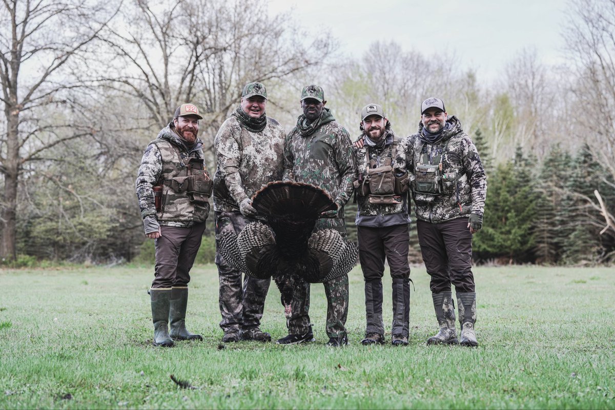 HMAN84's tweet photo. First time turkey hunting. 

Before and after 🎯

#hunting #outdoors @mitchell2moore @19scottmitchell https://t.co/nGEAhevKOd