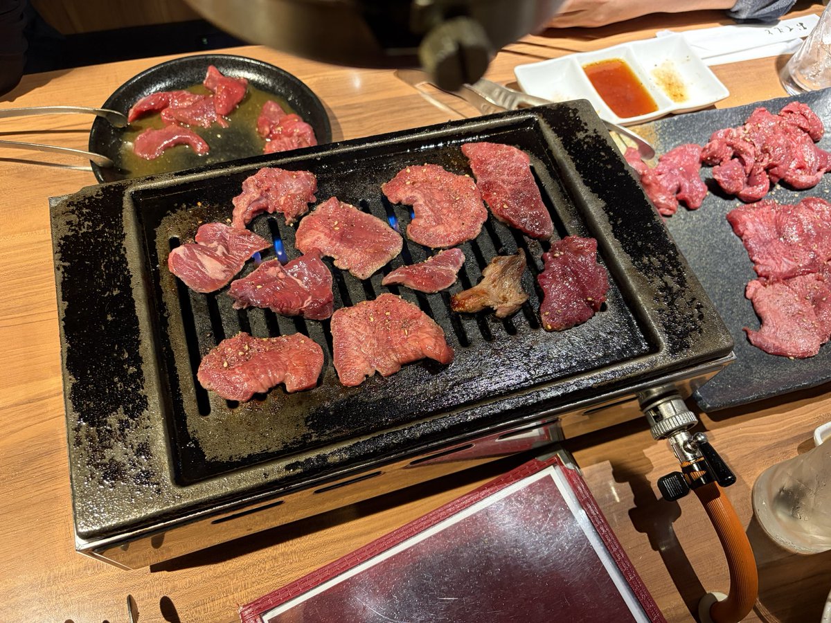 RAY49033731's tweet photo. 昨夜の焼肉うまかった〜😋
年齢重ねて食べられる量が
明らかに減っているのを実感…

さて、GW最終日
何して過ごそうかな？ https://t.co/NH60LsSGXA