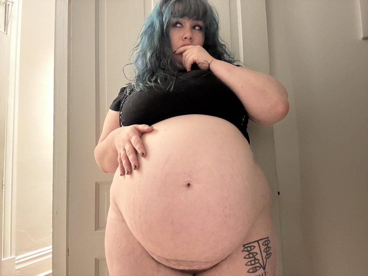 TianasTummy tweet media