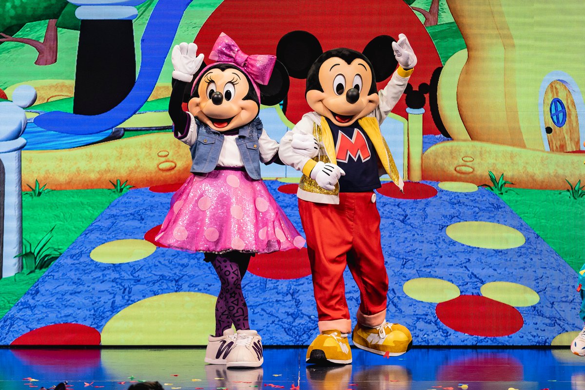 Welcome back, Stage 1. Disney Jr. Mickey Mouse Clubhouse Live