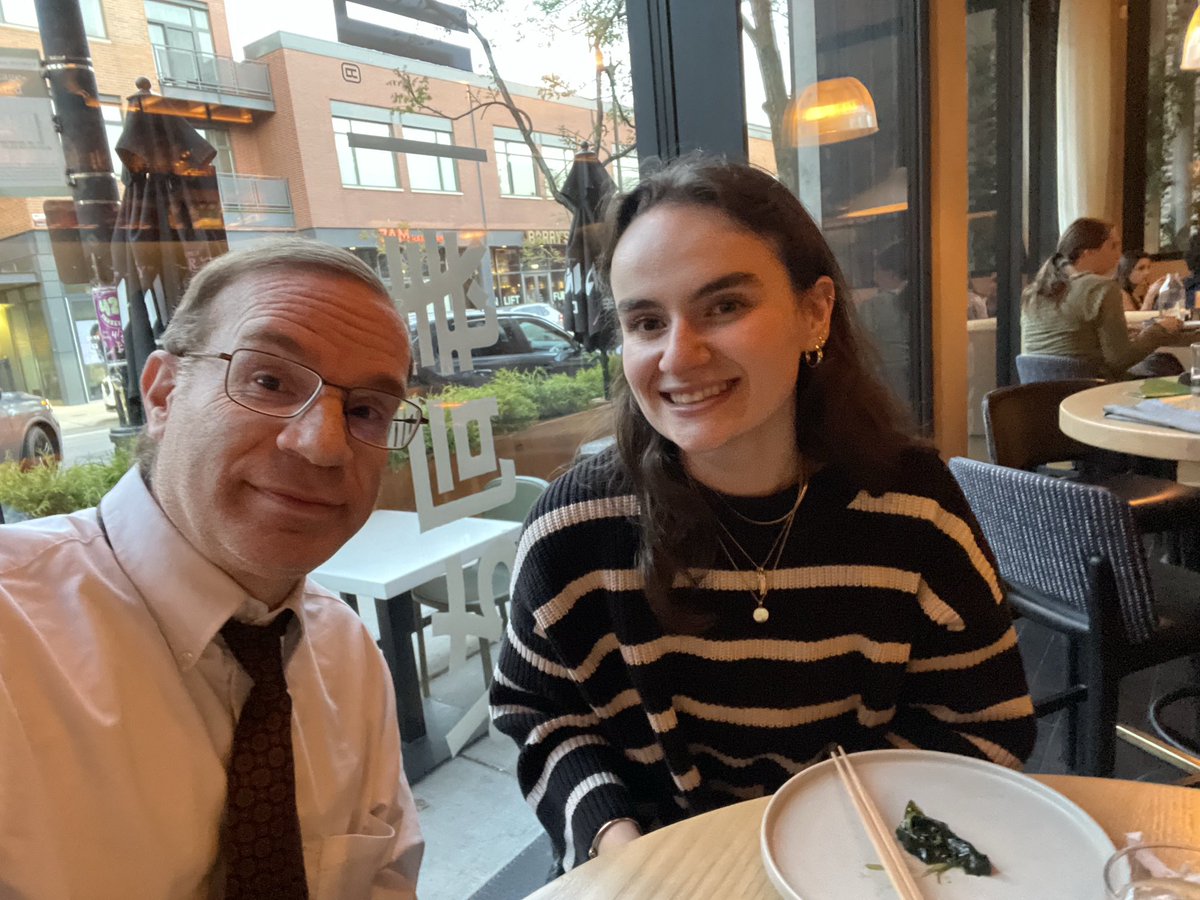 DouglasAdlerMD's tweet photo. Catching up with my older daughter in Chicago! #ddw #gitwitter https://t.co/sEkWcQUSbl