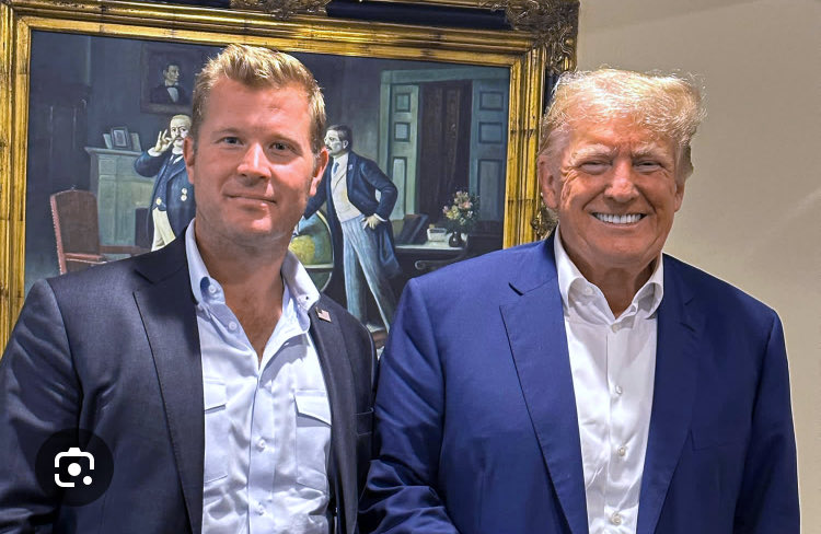 PanderingStooge's tweet image. Dude you support an adjudicated rapist every damn day. Here's a photo of him standing next to one of his enablers. #mtpol
