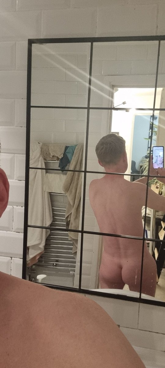 ginger_guy87's tweet photo. Chudai

It's just a mirror pic of my backside 🤷‍♂️🍑 https://t.co/gU0D7yNiuc