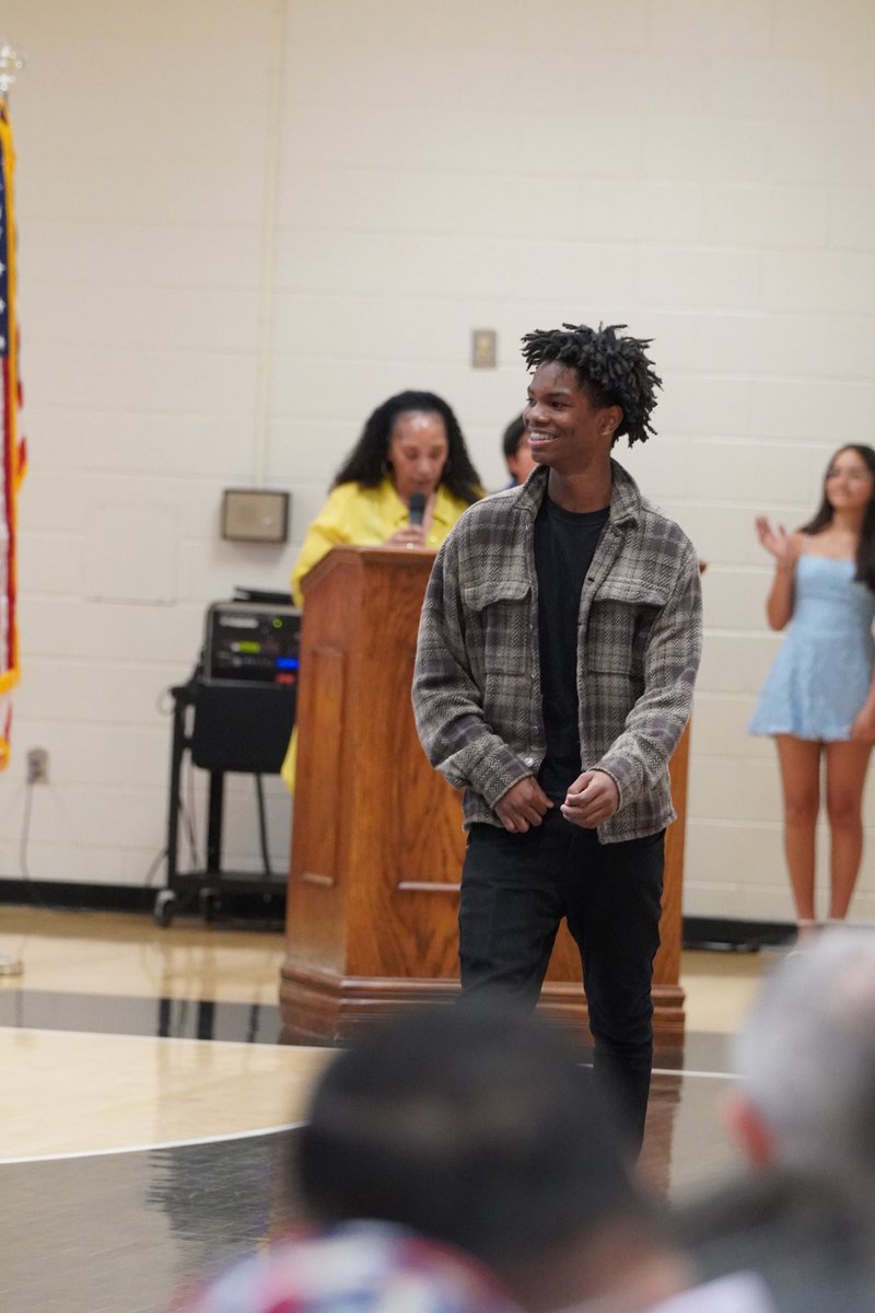 maliwoods11's tweet photo. AB Honor Roll for 8th grade year. 📚📚@MVHSBearsBB @NGSHoops @SKG_JagsBB @PrepHoopsNext @OTRHoops https://t.co/ozfdcXnnUJ
