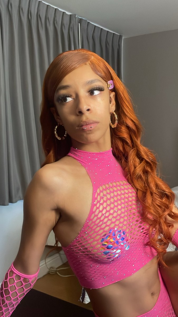 princesstiki's tweet photo. #meetup #Chudaï #petitefreak #freak #nocheapclients https://t.co/cePmOIuWgx