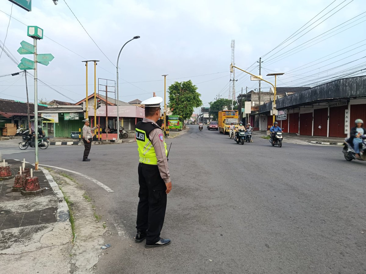 Humas Polsek Karangmojo tweet media