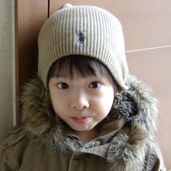 the maternal instinct this triggered in me is actually insane 😭 the urge to tuck him in, zip up his jacket properly, and give him snacks like that's my child idc hnngh 😭